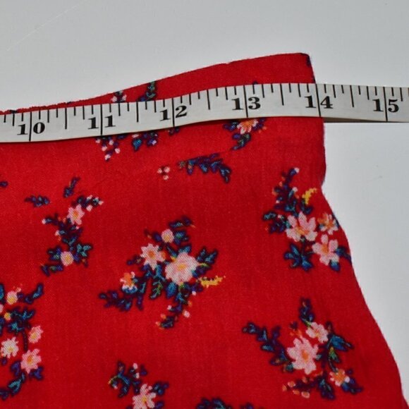 American Eagle Outfitters Red Floral Flouncy Shorts Size M - Picture 4 of 8